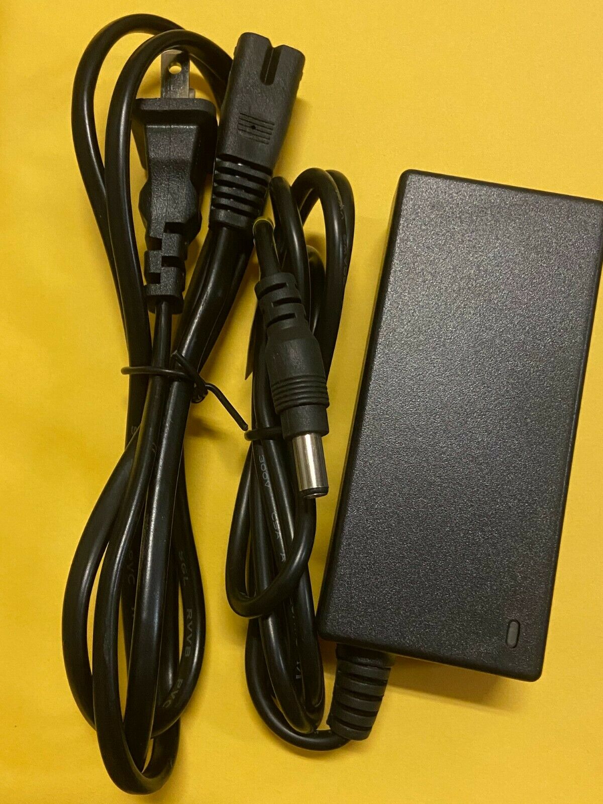 135W AC Adapter For Gateway ZX6970 ZX6971 AIO Desktop ZX6970-UM20P Power Charger Features and Spe
