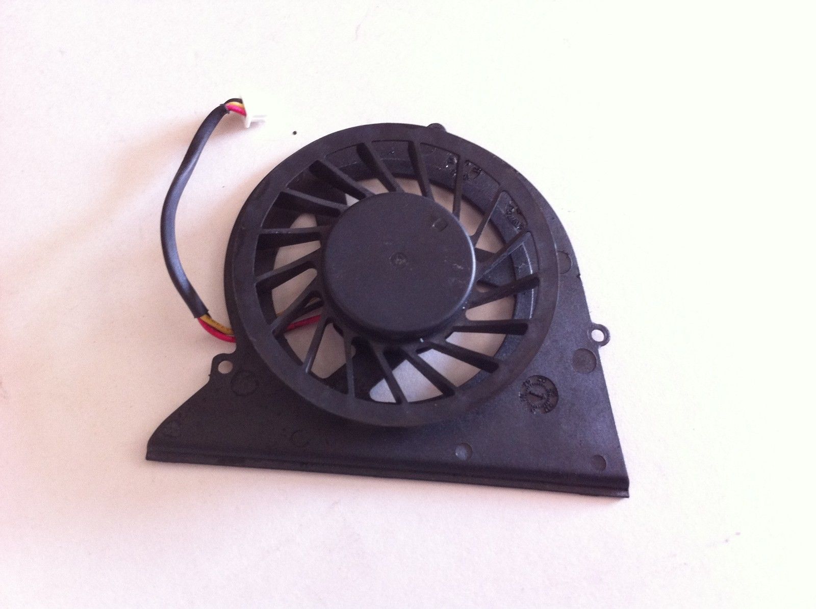 Dell Alienware M11X CPU Heatsink Fan ONLY 5M8N2 - Click Image to Close